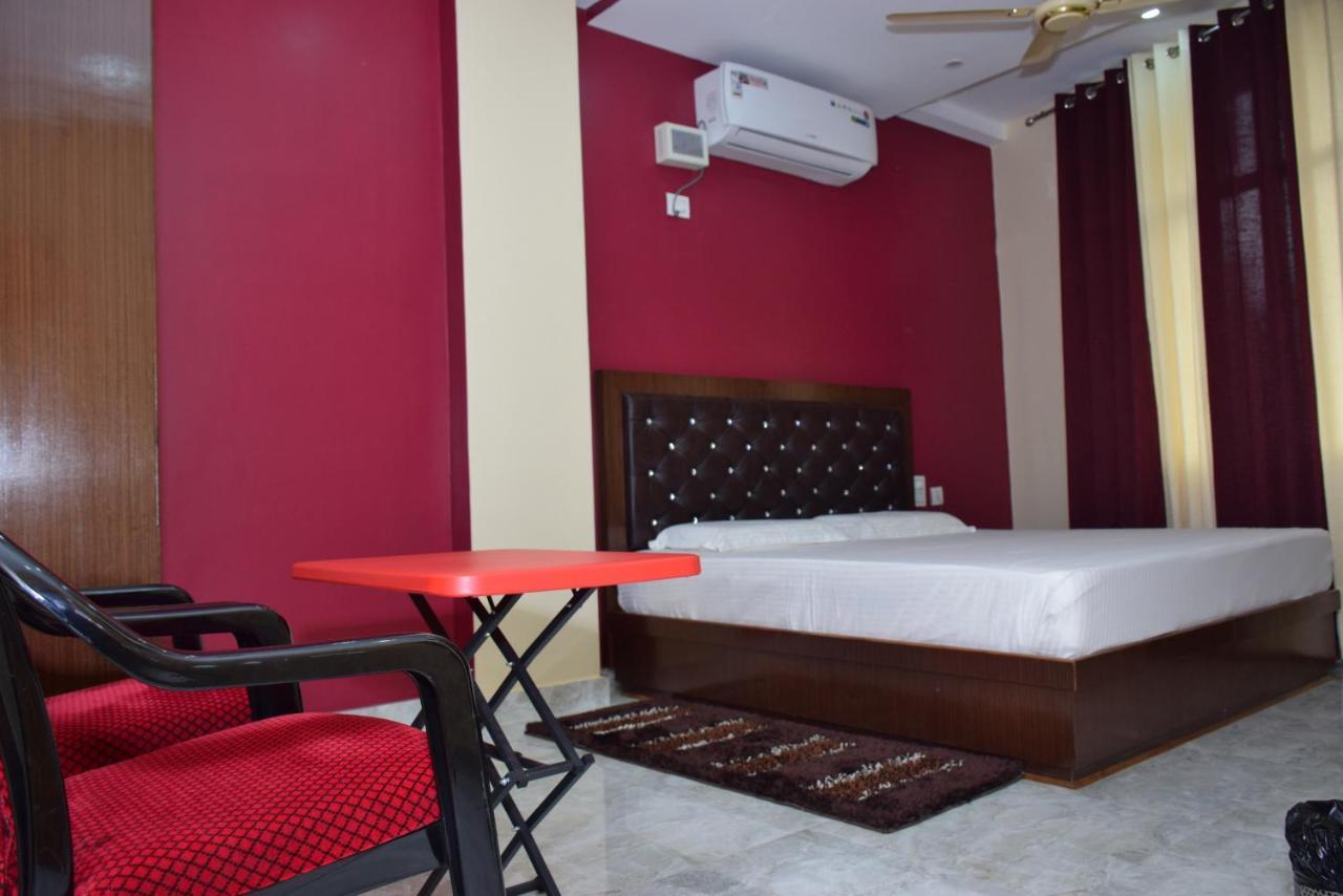 Hotel Sky Bule & Restaurant Khas Nagrota Eksteriør bilde