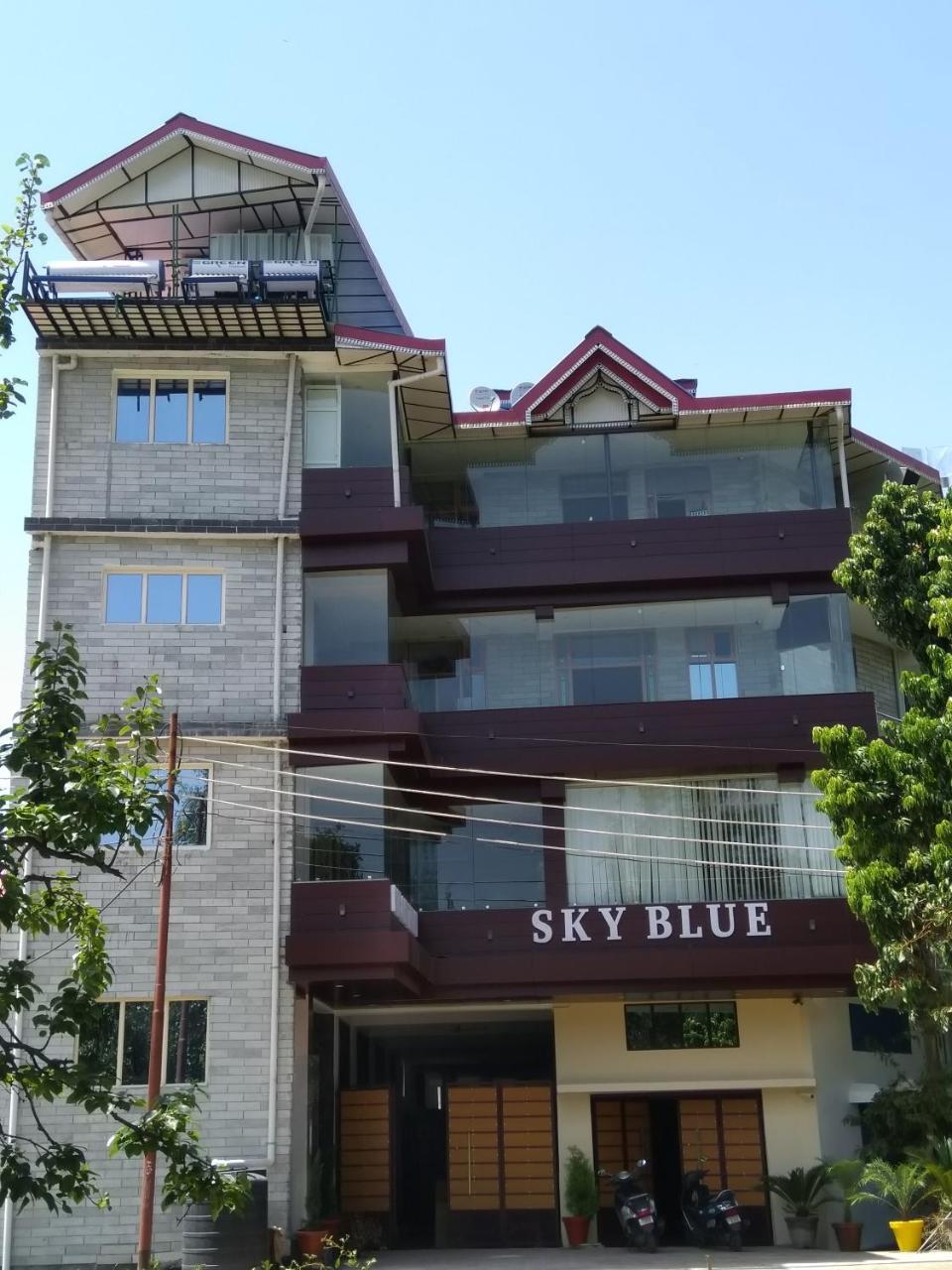 Hotel Sky Bule & Restaurant Khas Nagrota Eksteriør bilde