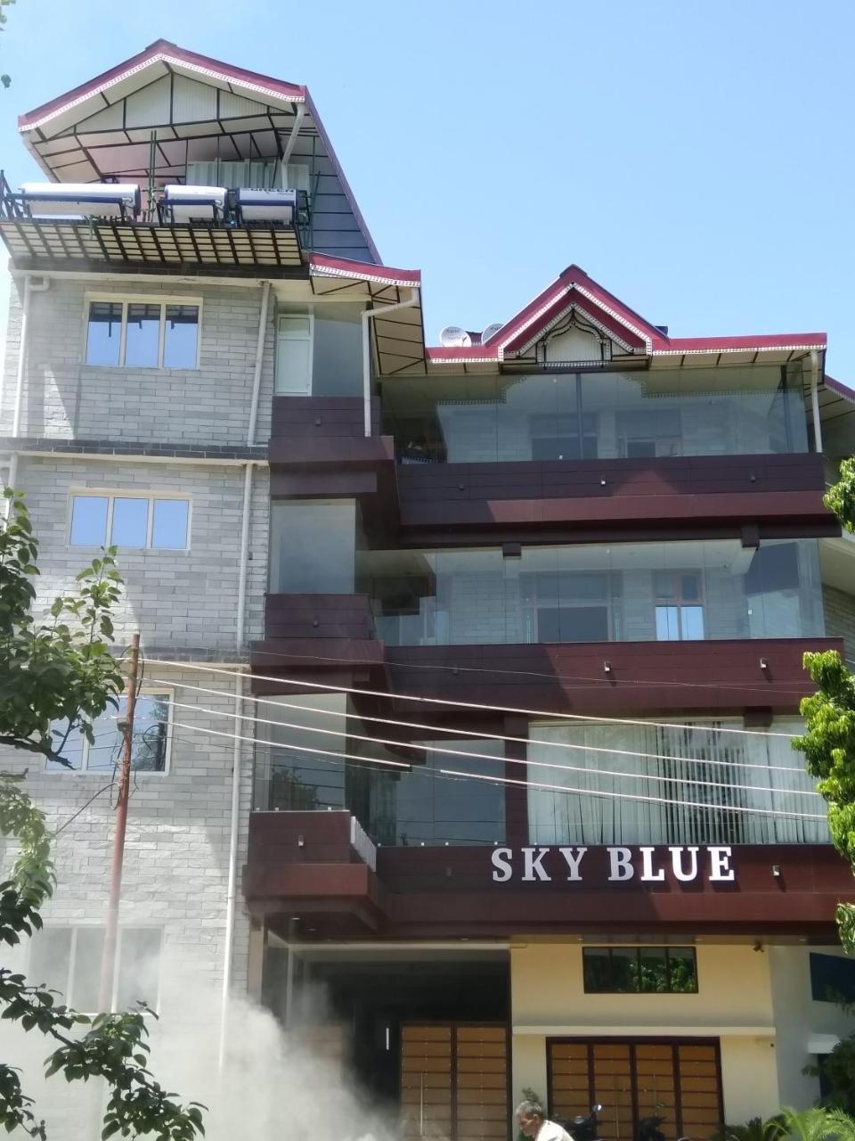 Hotel Sky Bule & Restaurant Khas Nagrota Eksteriør bilde